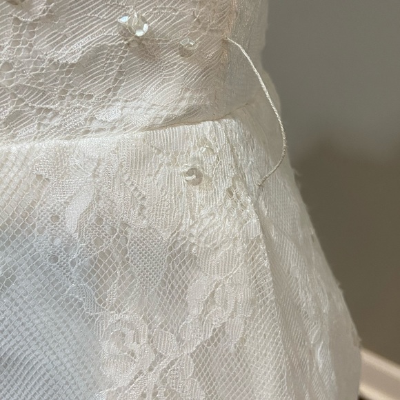 FREE Shipping! Jasmine Lace Wedding Dress - Picture 3 of 8